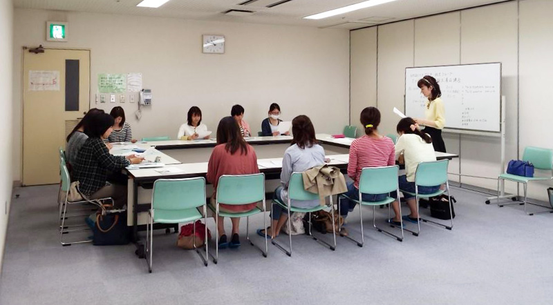 子育てセミナーの様子