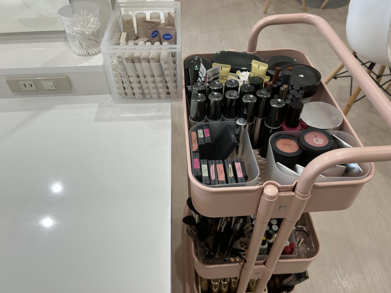 ナリス化粧品を使ったメイク用品