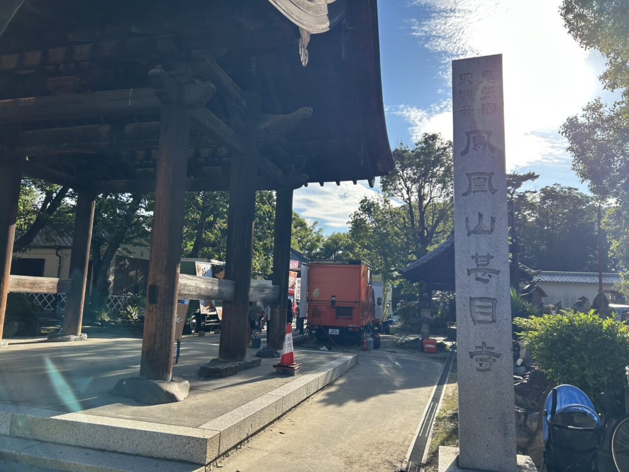 ナイト風土マルシェが開かれた甚目寺観音