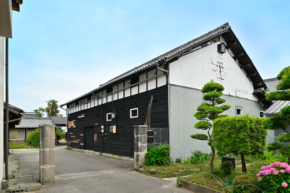 渡辺酒造の酒蔵外観