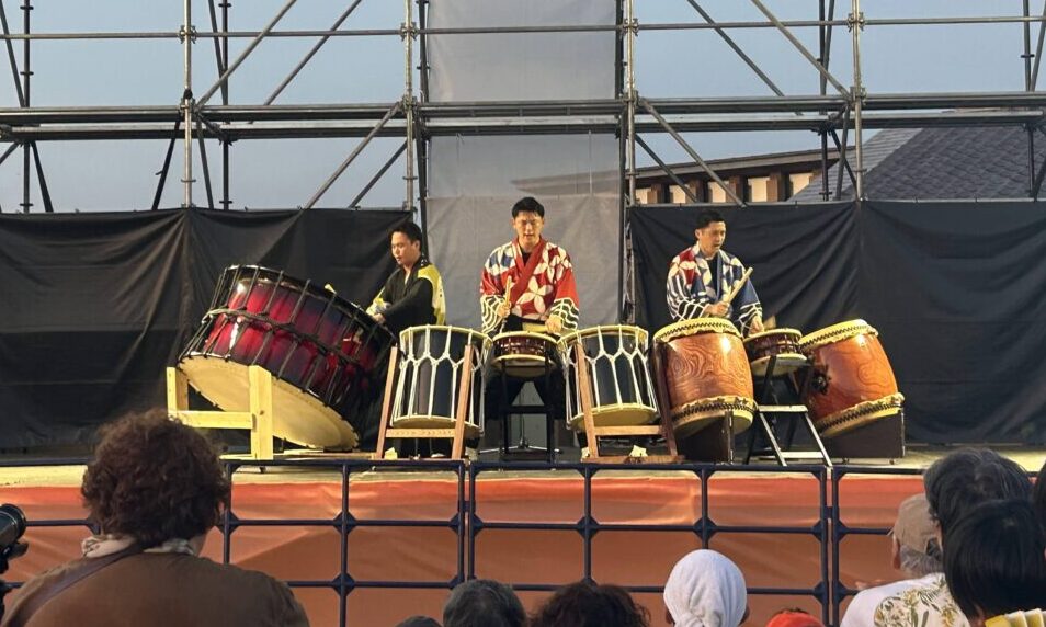 幹遼太鼓の演奏風景
