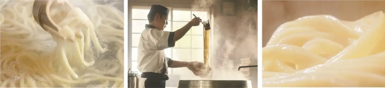 店内で茹で上げる丸亀製麺の手づくりうどんの様子