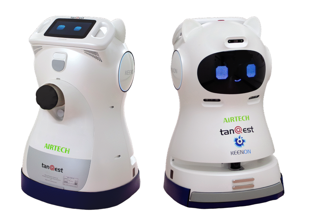 クリーンルーム向け自動清掃ロボット「C30CR」の正面外観。tanQestロゴが中央に配置されている。