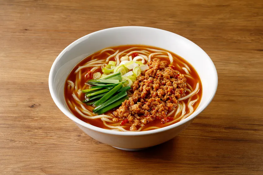 味仙監修の唐辛子とにんにくが効いた台湾ラーメン