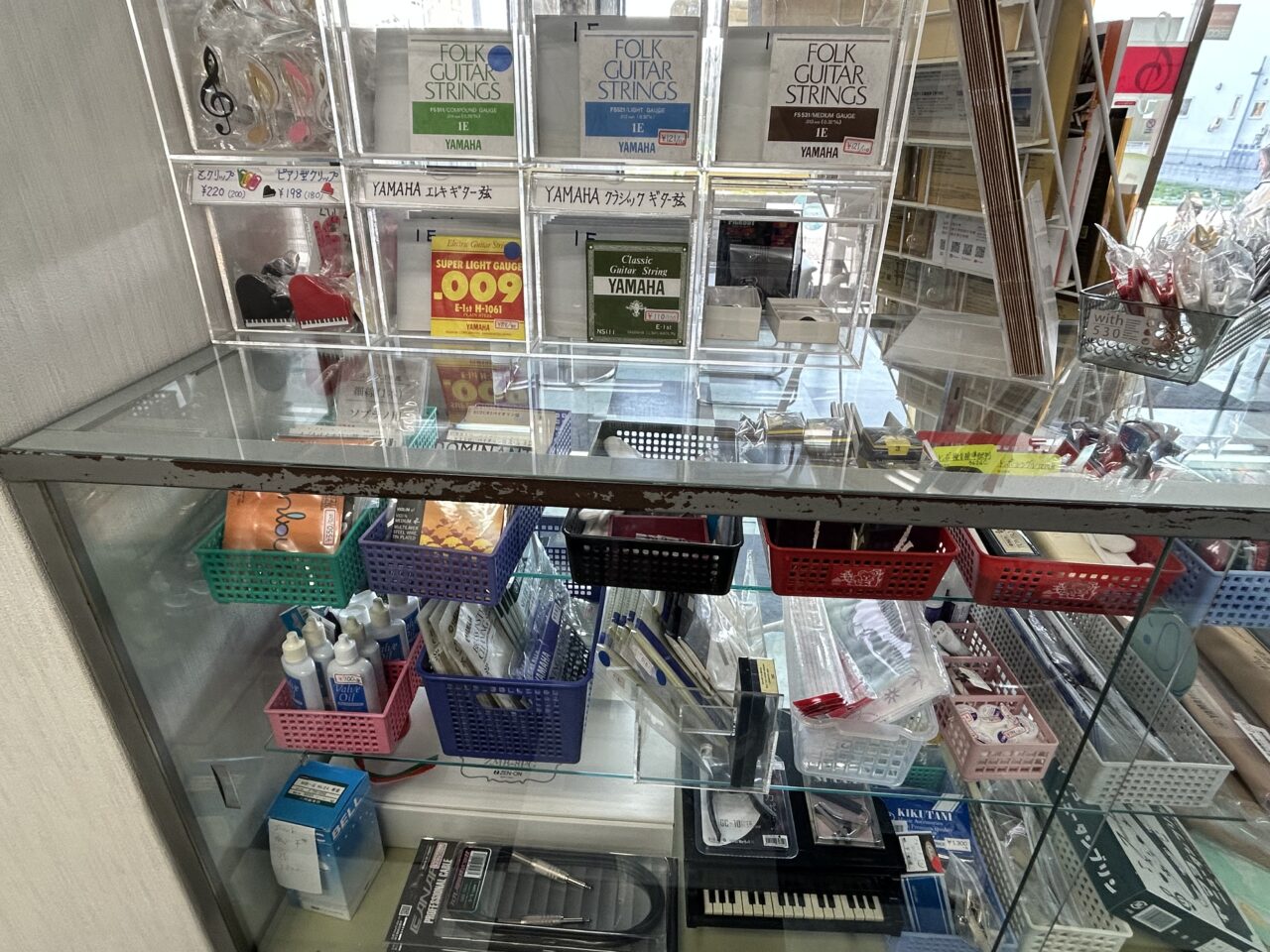 ダイイチ楽器で取り扱われているメトロノームや音楽ギフトなどの小物類